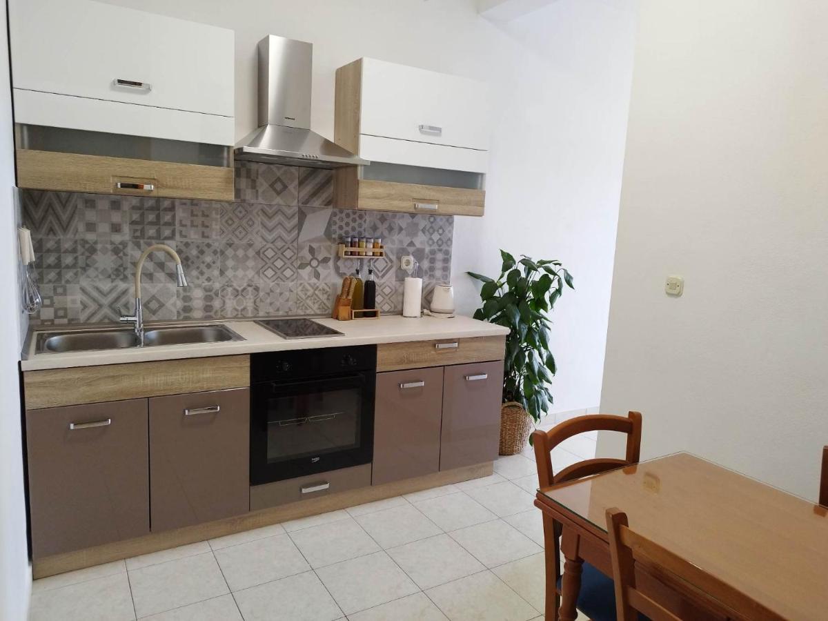 Apartments By The Sea Kastel Stafilic, Kastela - 21087 Εξωτερικό φωτογραφία